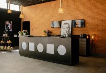 Luxury Family House with Garden View Casablanca allows 18 year olds to book a room