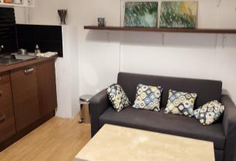 Blue Vintage House has Balcony rooms