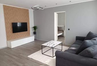 Cozy apartment near city center allows 18 year olds to book a room