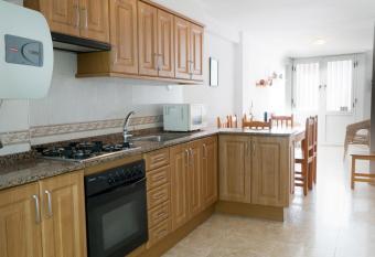 El Maestro has Balcony rooms