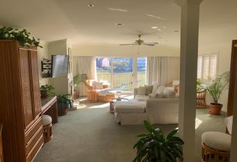 Lighthouse Club Hotel has rooms with a private hot tub