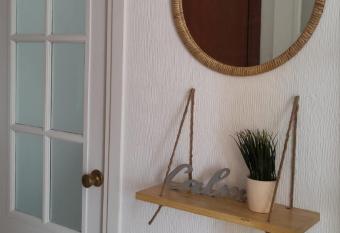 Apartamento Banda Playa allows 18 year olds to book a room