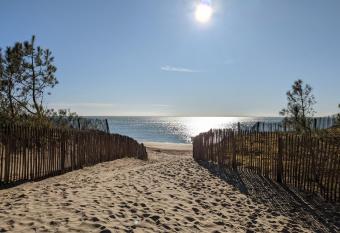 Superb Vacation House With Garden And Terrace has Balcony rooms