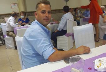 Y allows 18 year olds to book a room