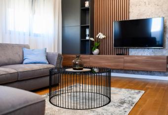 Sunset Deluxe Apartment has Balcony rooms