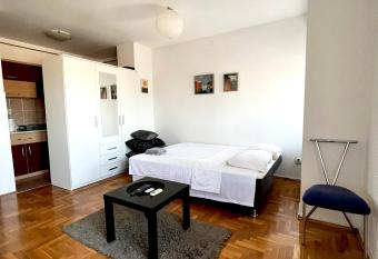 Stan na dan u centru, In  ija has Balcony rooms