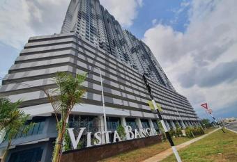 nni s homestay vista bangi has Balcony rooms
