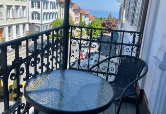 Appartment- Suite im Hotel Krone mit Seeblick has Balcony rooms