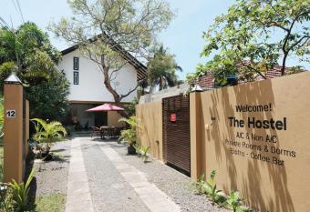 The Hostel allows 18 year olds to book a room