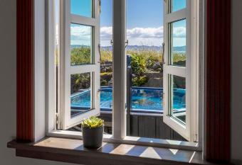 Hlid Fisherman s Village has Balcony rooms