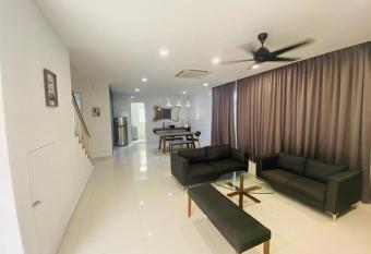 Happy Villa Pearl Residence has Balcony rooms