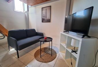 Black & White #DR allows 18 year olds to book a room