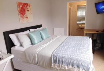 Cottage on Clarke allows 18 year olds to book a room