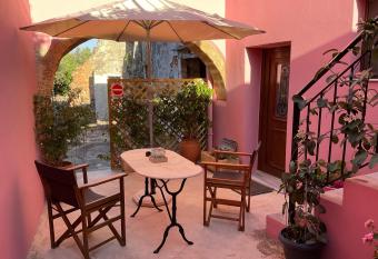 Granny   s house allows 18 year olds to book a room