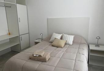 Departamento Uruguay has Balcony rooms