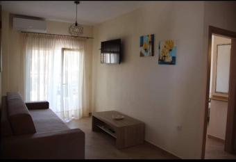 Xanthiotis Apartments has Balcony rooms