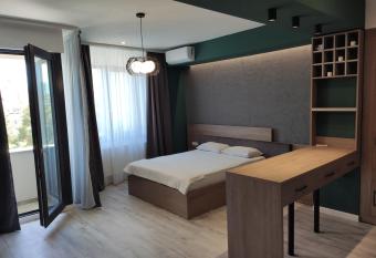 Garsoniera Campus Mamaia allows 18 year olds to book a room