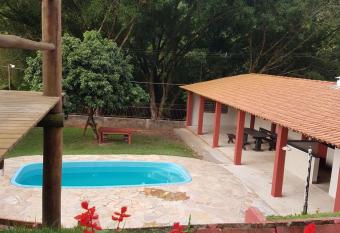 Ch  cara chal   recanto das   rvores em Jaguariuna allows 18 year olds to book a room