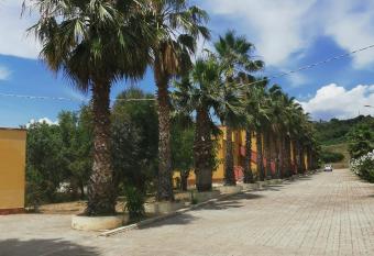 Cala San Giorgio Residence has Balcony rooms