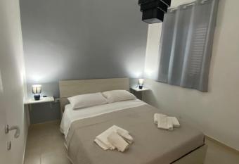 Casa vacanze Mafra Lido di Noto allows 18 year olds to book a room