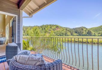 River House Resort has Balcony rooms
