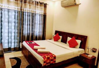 Hotel BlueLeaf has Balcony rooms