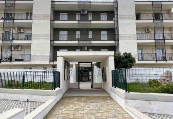 Lecce Parkside Apartment allows 18 year olds to book a room