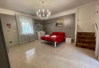 La Valle Metelliana B&B has Balcony rooms