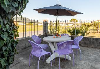 Villino nel verde has Balcony rooms