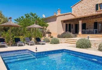 Villa Sa Pleta Petita has Balcony rooms