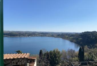 Alloggio ad uso turistico - The Apartment n.2 allows 18 year olds to book a room