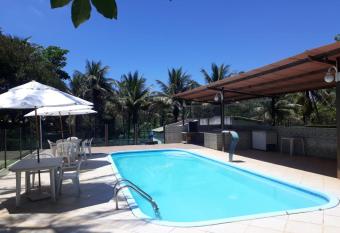 Maravilhoso Recanto Santa Rosa allows 18 year olds to book a room