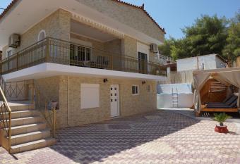 SEA BREEZE has Balcony rooms