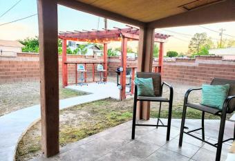 White Sands Retreat allows 18 year olds to book a room