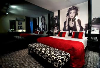 Maltepe 2000 Hotel has Smoking/Balcony rooms