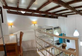 Loft Kapodistrias has Balcony rooms