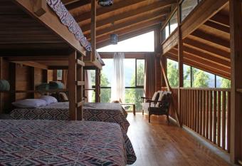 Casa Villa Jade - 10km de R  o Celeste allows 18 year olds to book a room