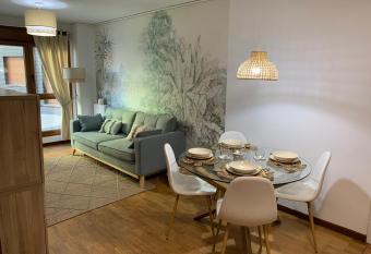 El Retiro de Villaviciosa allows 18 year olds to book a room