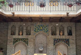 Nodirabegim Boutique Hotel has Balcony rooms