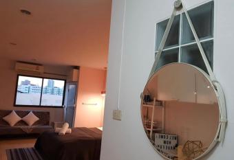 Sweet Honey Tossed Private Condo has Balcony rooms