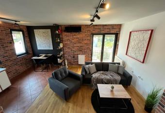 Mickitos Modern Apartment allows 18 year olds to book a room