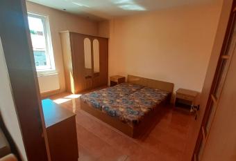 Apartament zona centrala pe perioada Untold has Balcony rooms