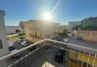 Wind House has Balcony rooms