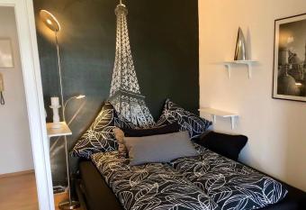 1-Zi.-Whg in Celle -TOP-Ausstattung, Netflix inkl. allows 18 year olds to book a room