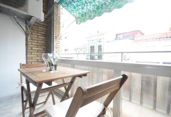 Habitaci  n privada a pasos de la playa allows 18 year olds to book a room