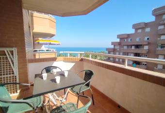 ACV - Vistamar III-1   linea planta 6 sur 2 allows 18 year olds to book a room