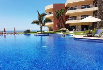 Hutton Properties at Play Grande has Balcony rooms