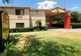 Highland Inn has Smoking rooms