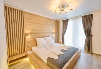 Elisabeth Apartment has Balcony rooms