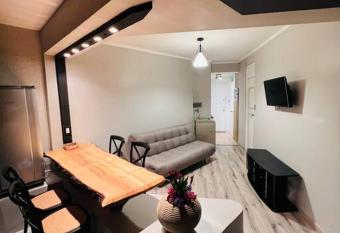 Hermoso Departamento, En la Mejor Ubicaci  n has Balcony rooms